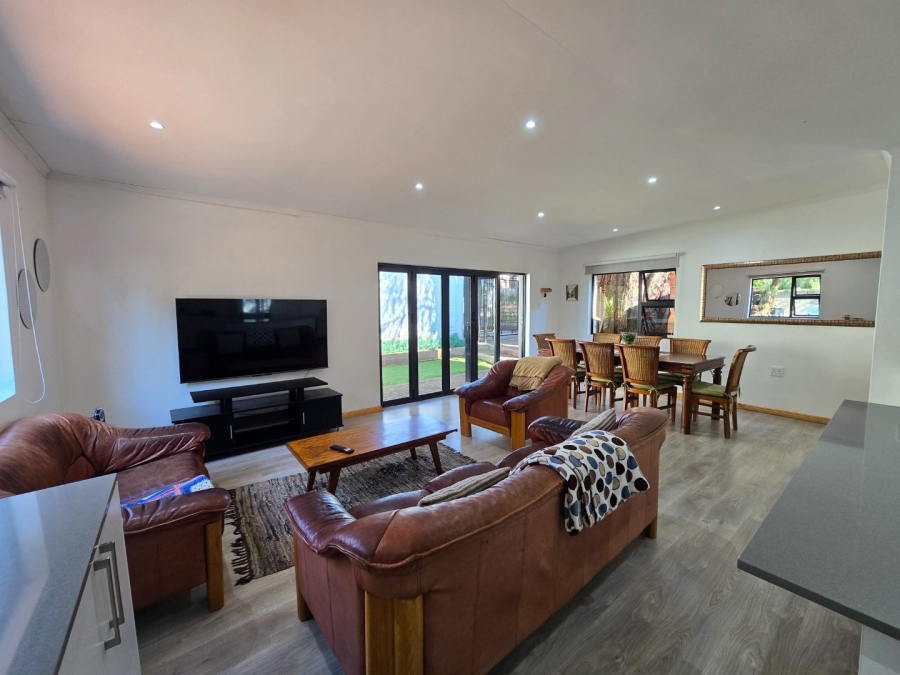 6 Bedroom Property for Sale in Waverley Free State